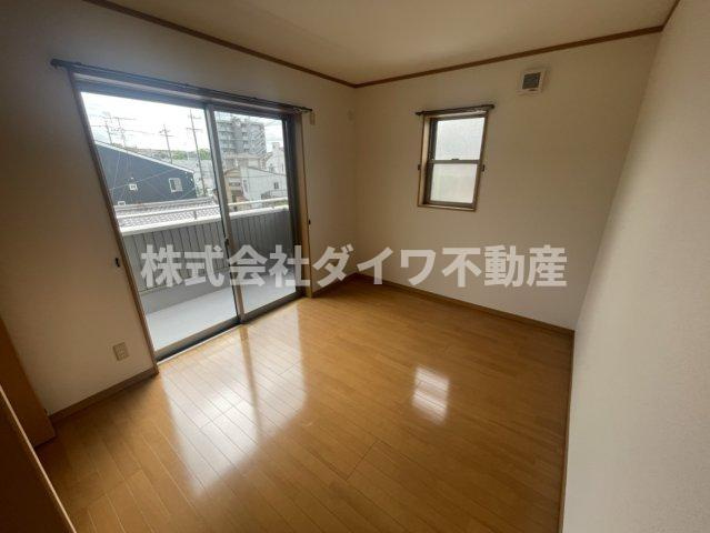 ファミール井田の居間・リビング