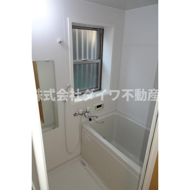 ファミール井田の浴室