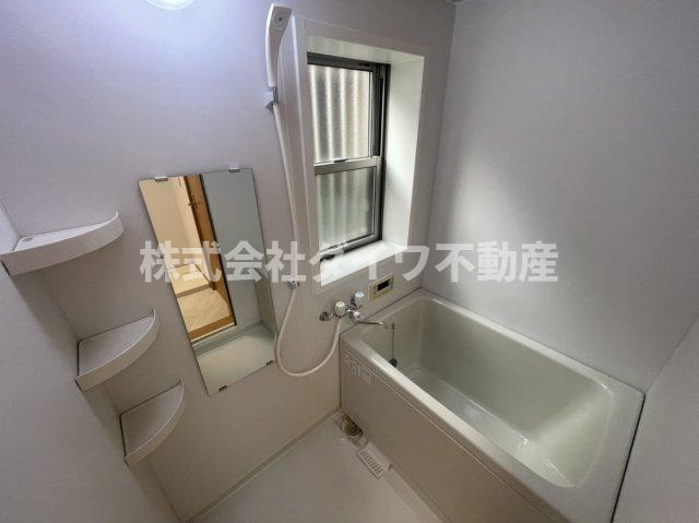 ファミール井田の浴室