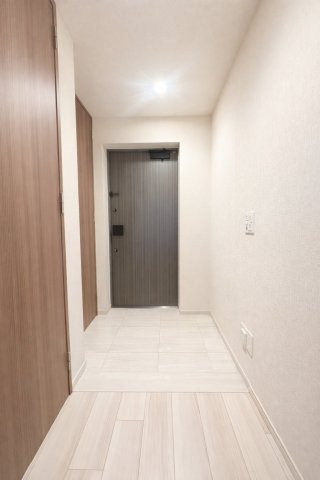 オープンレジデンシア大須FRONTの玄関