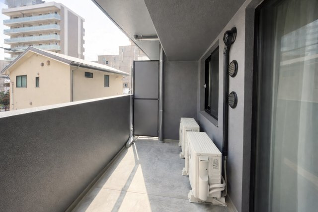 オープンレジデンシア大須FRONTのバルコニー