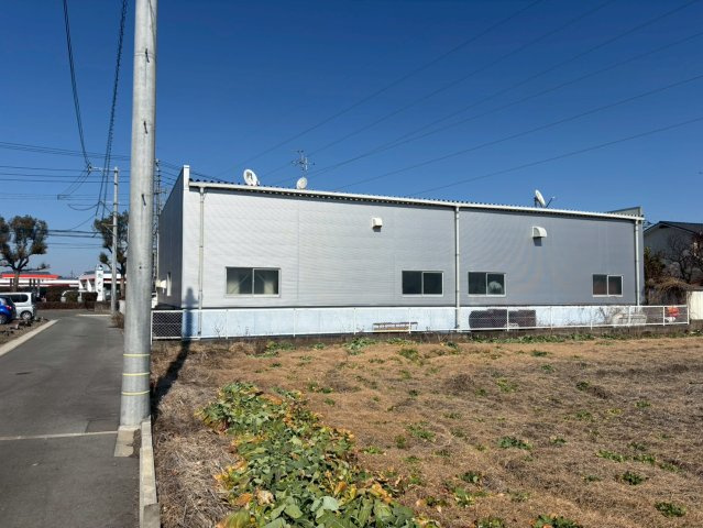 菊陽町津久礼　貸倉庫の外観