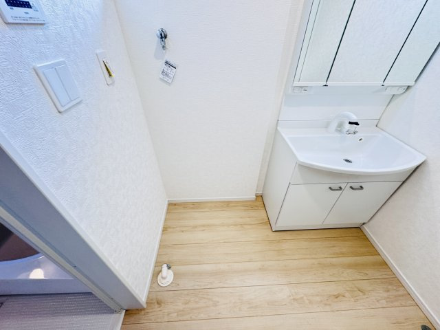 柏市西原１丁目新築戸建【西原小学校：10分】のランドリースペース|洗濯機置き場