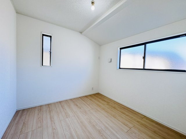 柏市西原１丁目新築戸建【西原小学校：10分】の洋室|5帖洋室