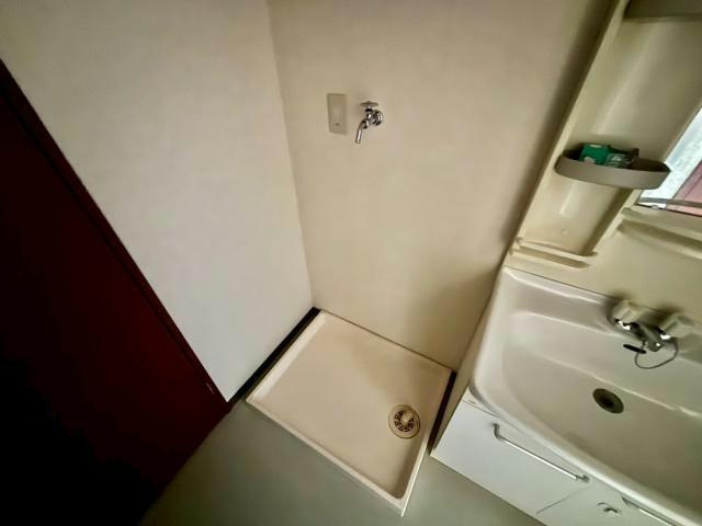 上野マンションの洗面所