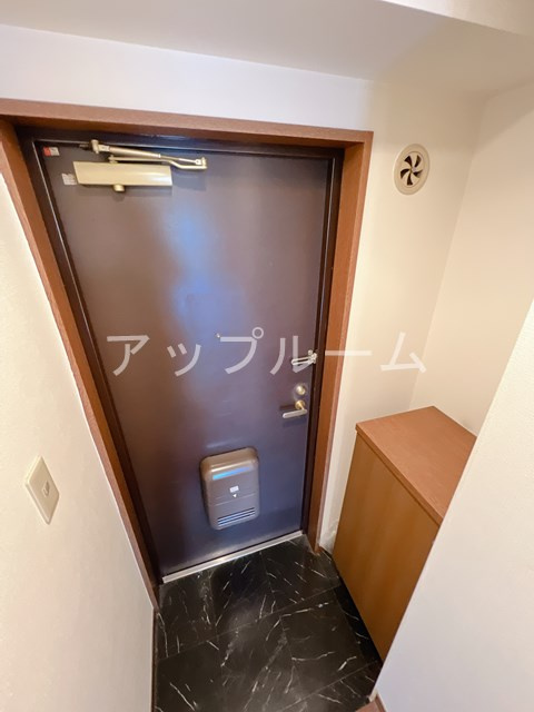 ブランシュピア味美の玄関