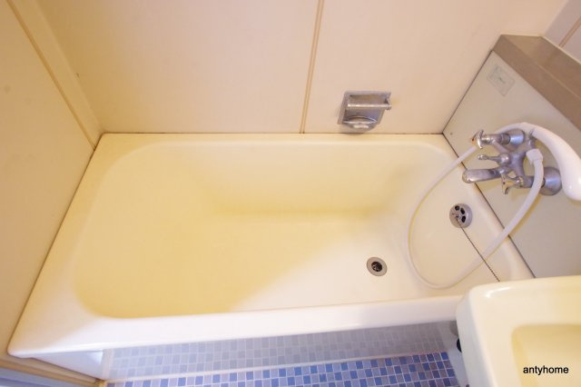 ステュディオ新大阪　仲介手数料無料の浴室