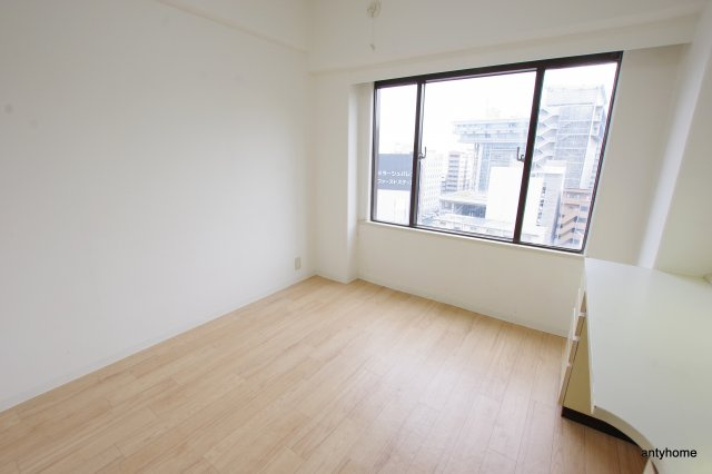 ステュディオ新大阪　仲介手数料無料の居間・リビング