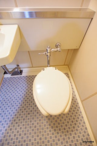 ステュディオ新大阪　仲介手数料無料のトイレ