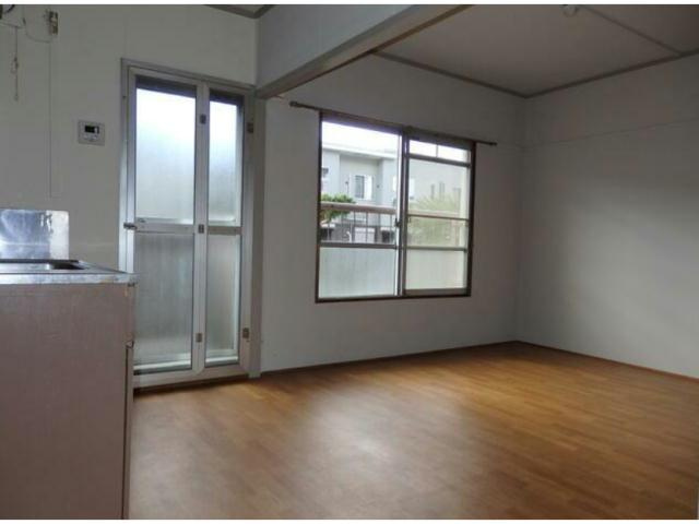 砥堀第2コーポラスの居間・リビング