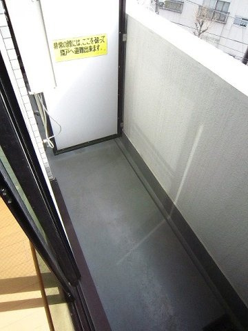 ライオンズプラザ白山のバルコニー