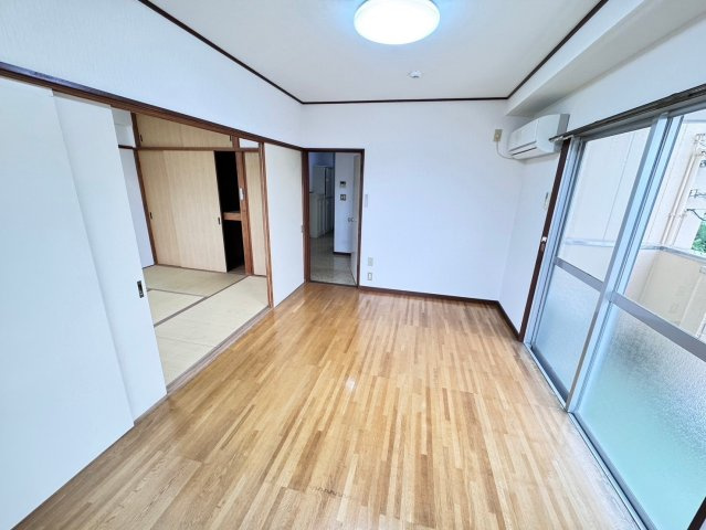 グランドハイツ赤城の居間・リビング