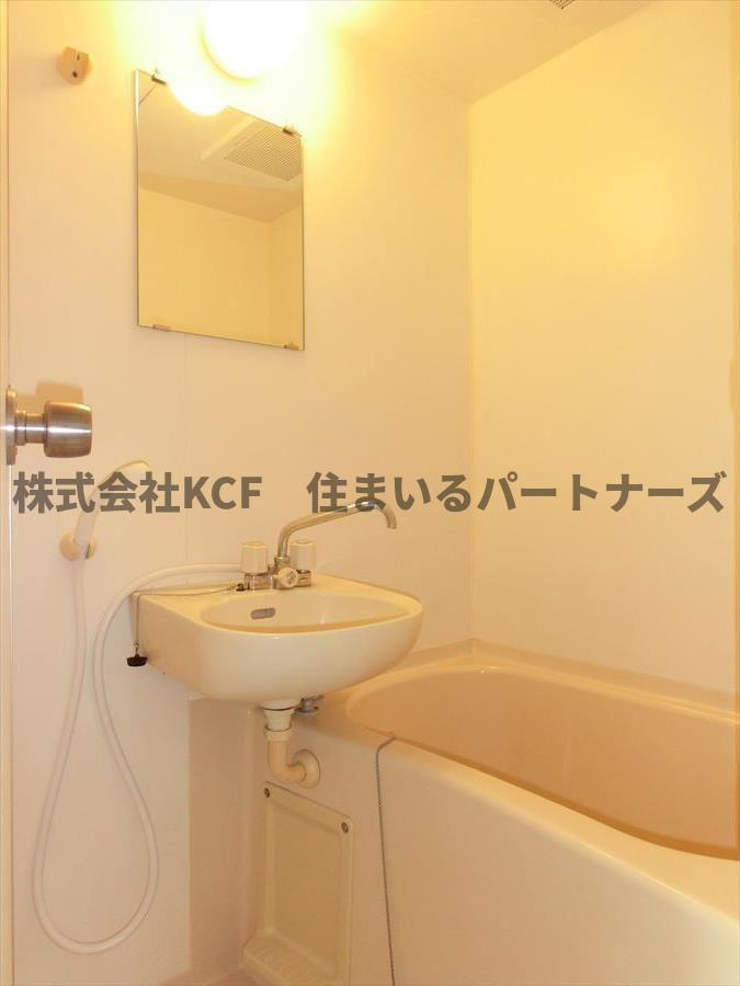 ヴィラマリアの洗面所|落ち着いた空間のお風呂です