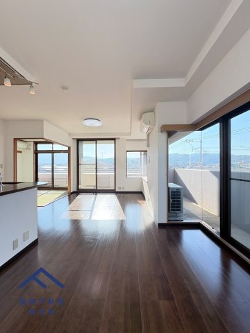 サンリヤン博多南Ⅲの居間・リビング