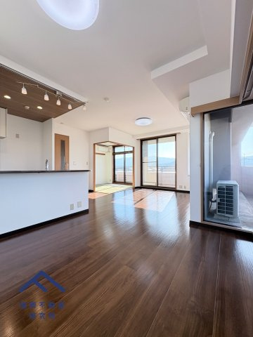 サンリヤン博多南Ⅲの居間・リビング