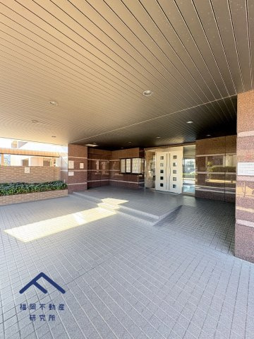 サンリヤン博多南Ⅲのエントランス