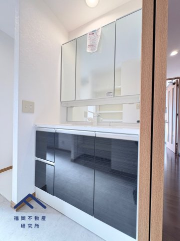 サンリヤン博多南Ⅲの独立洗面台