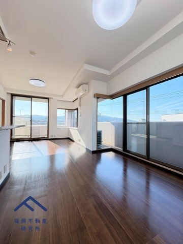 サンリヤン博多南Ⅲの居間・リビング