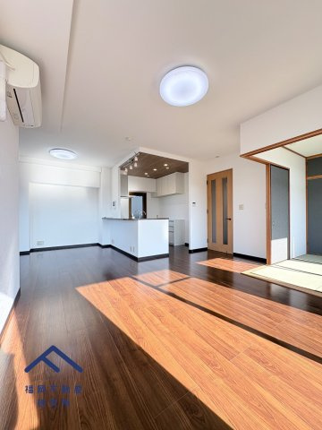 サンリヤン博多南Ⅲの居間・リビング