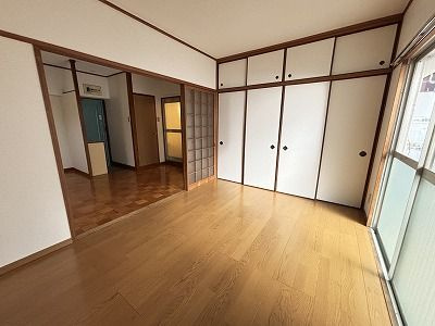 福岡市中央区警固２丁目の賃貸マンションの寝室
