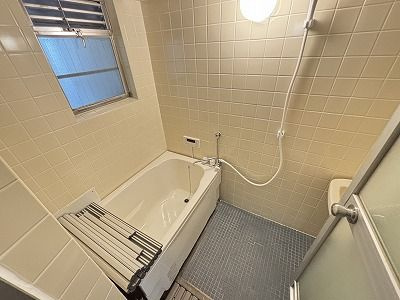 福岡市中央区警固２丁目の賃貸マンションの浴室