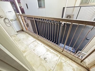 福岡市中央区警固２丁目の賃貸マンションのバルコニー