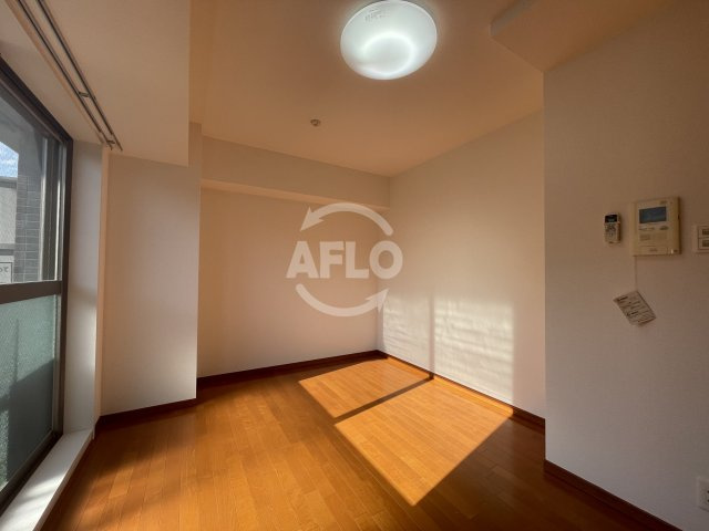 ディナスティ福島Ⅱの居間・リビング|ディナスティ福島II　洋室