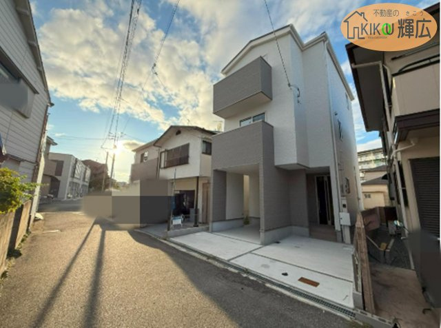 明石市二見町東二見　未入居戸建の前面道路含む現地写真