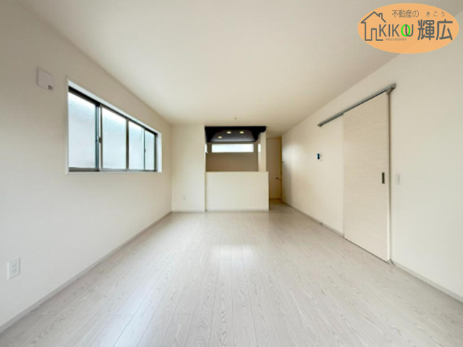【居間・リビング】 | 明石市二見町東二見　未入居戸建
