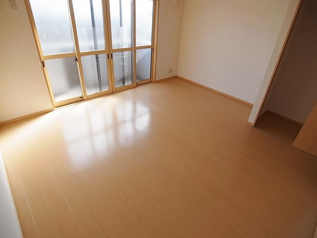 木戸様タウンハウスの内装|家具の配置のレイアウトが楽な広さです