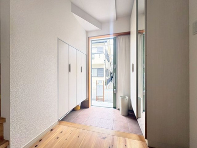 【玄関】 | 箕面市瀬川4丁目貸家