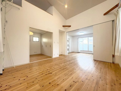 【居間・リビング】 | 箕面市瀬川4丁目貸家