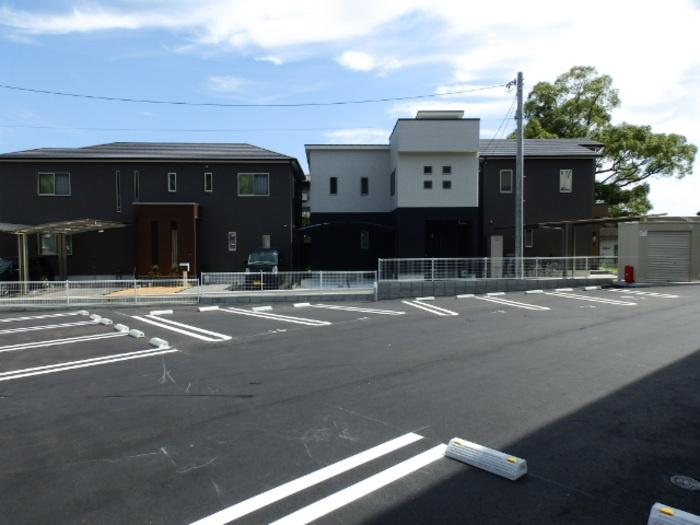 ホワイト ヒルの駐車場|駐車場