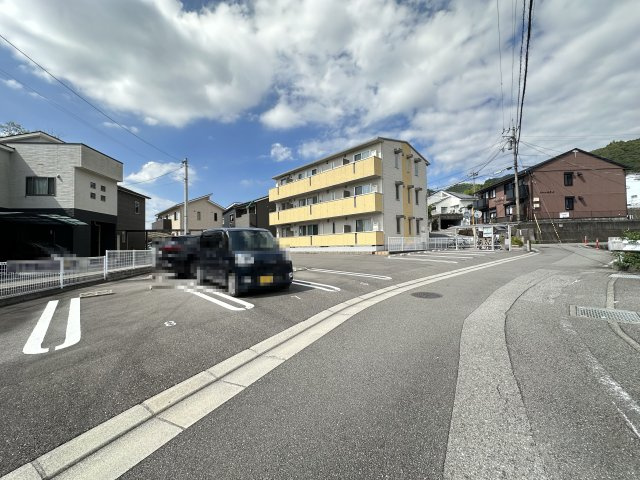 ホワイト ヒルの駐車場