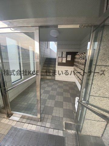 ICセンタービルのエントランス|落ち着いたエントランスです