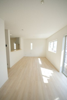 【前面道路含む現地写真】 | 【仲介手数料無料！！】府中市清水が丘　新築戸建て（全9棟）3号棟　5290万円