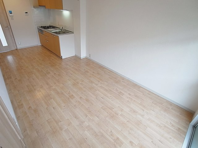 ロイヤルハイツ木戸のその他|解放感がありゆったりと寛げるリビングスペース