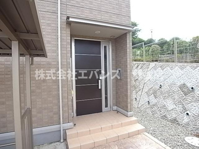 【エントランス】 | リヴェール星久喜 | ゆとりのあるエントランスです