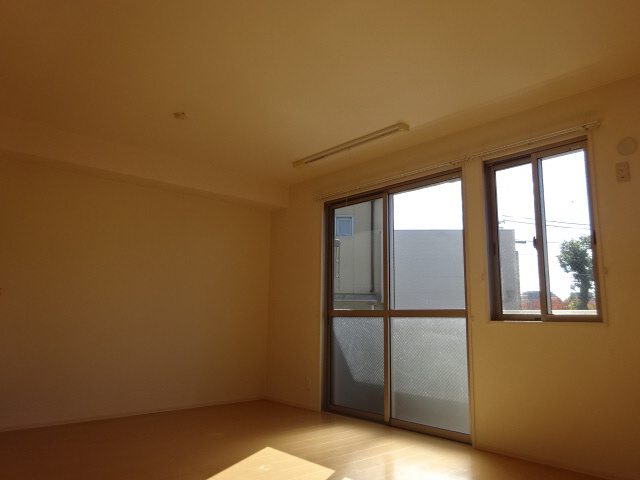 グレース・メゾンB棟の居間・リビング