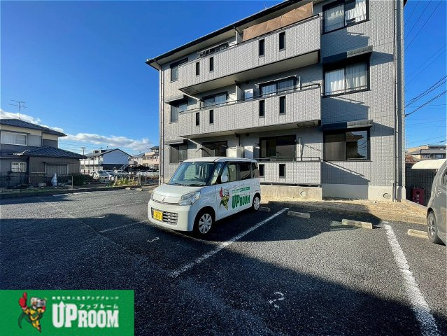 スカイガーデンの駐車場