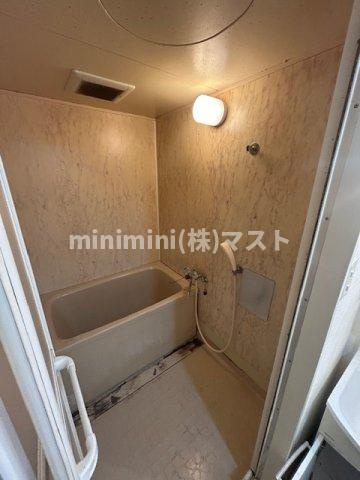 日生ロイヤル高津の浴室