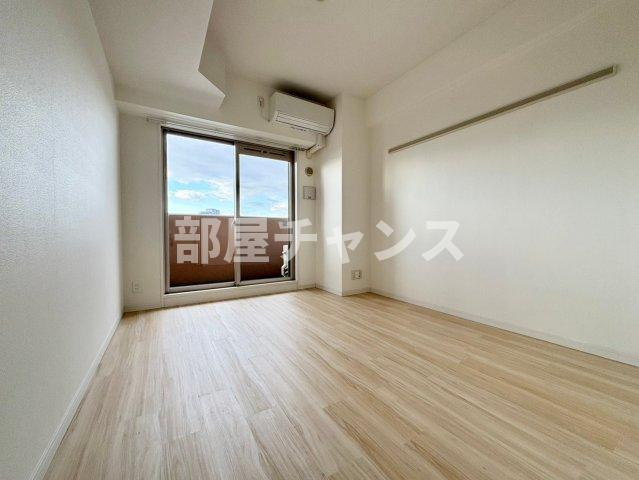 プレサンス新栄リミックスの居間・リビング