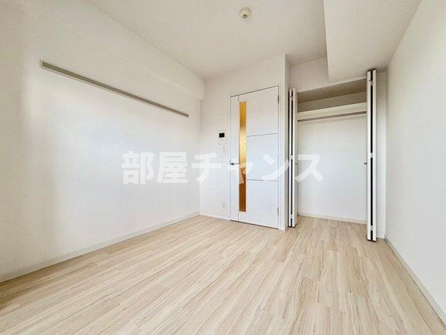 プレサンス新栄リミックスの寝室