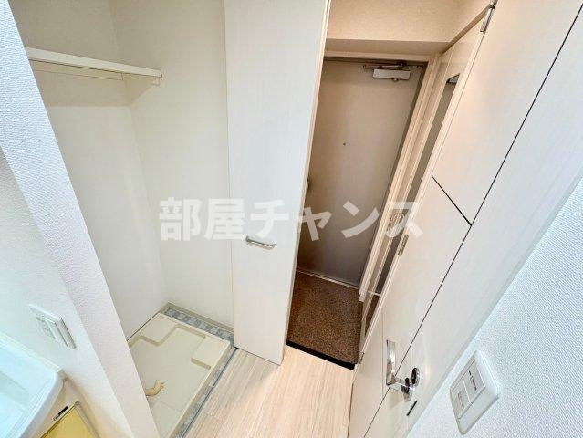 プレサンス新栄リミックスの玄関