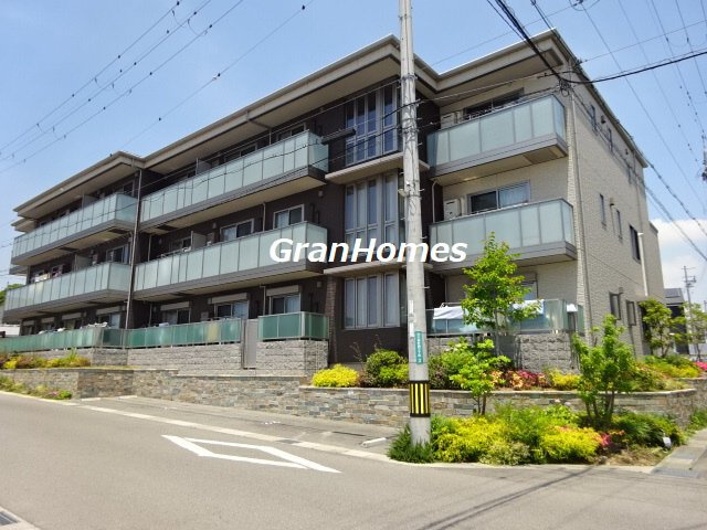 シャーメゾン茜