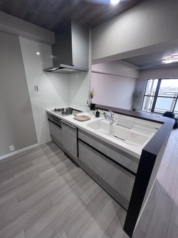 ファミールハイツ八尾　B棟のキッチン|■キッチンスペース新調しました♪♪