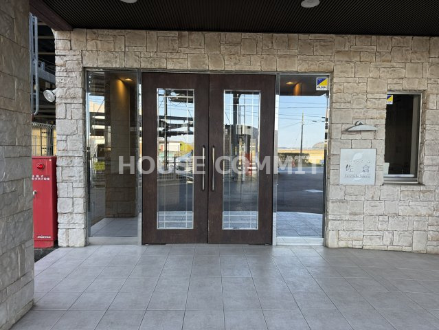 サンクレイドル佐倉のエントランス