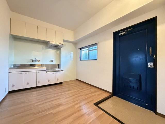 森川マンションの居間・リビング