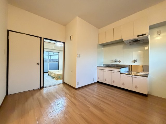 森川マンションの居間・リビング