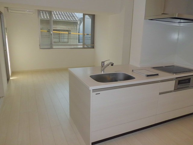 SERENA　MARUNOUCHIの洋室